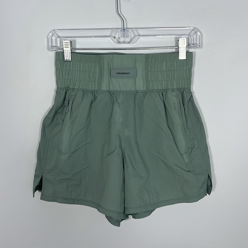 Lululemon Lightweight Super High Rise Training Short 4” - Picture 5 of 12